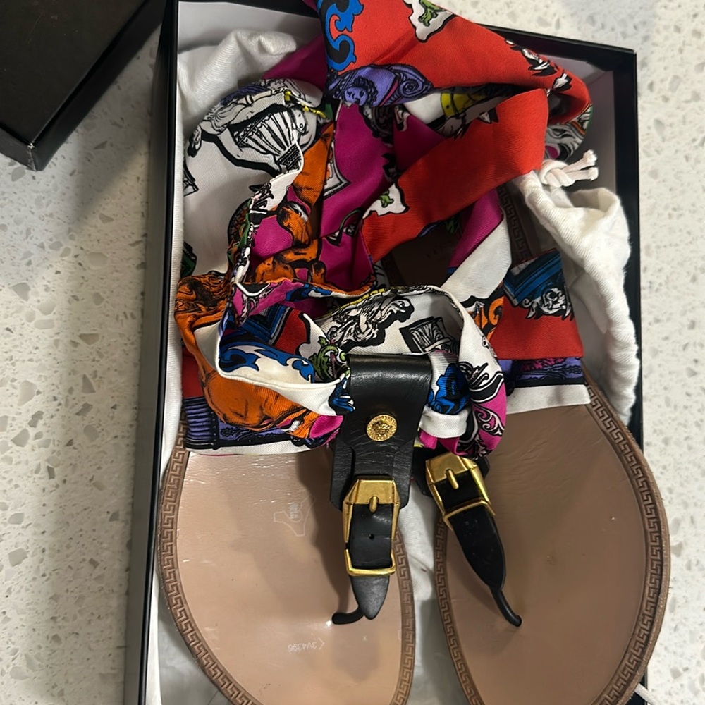 Pegasus Print Sash Sandals